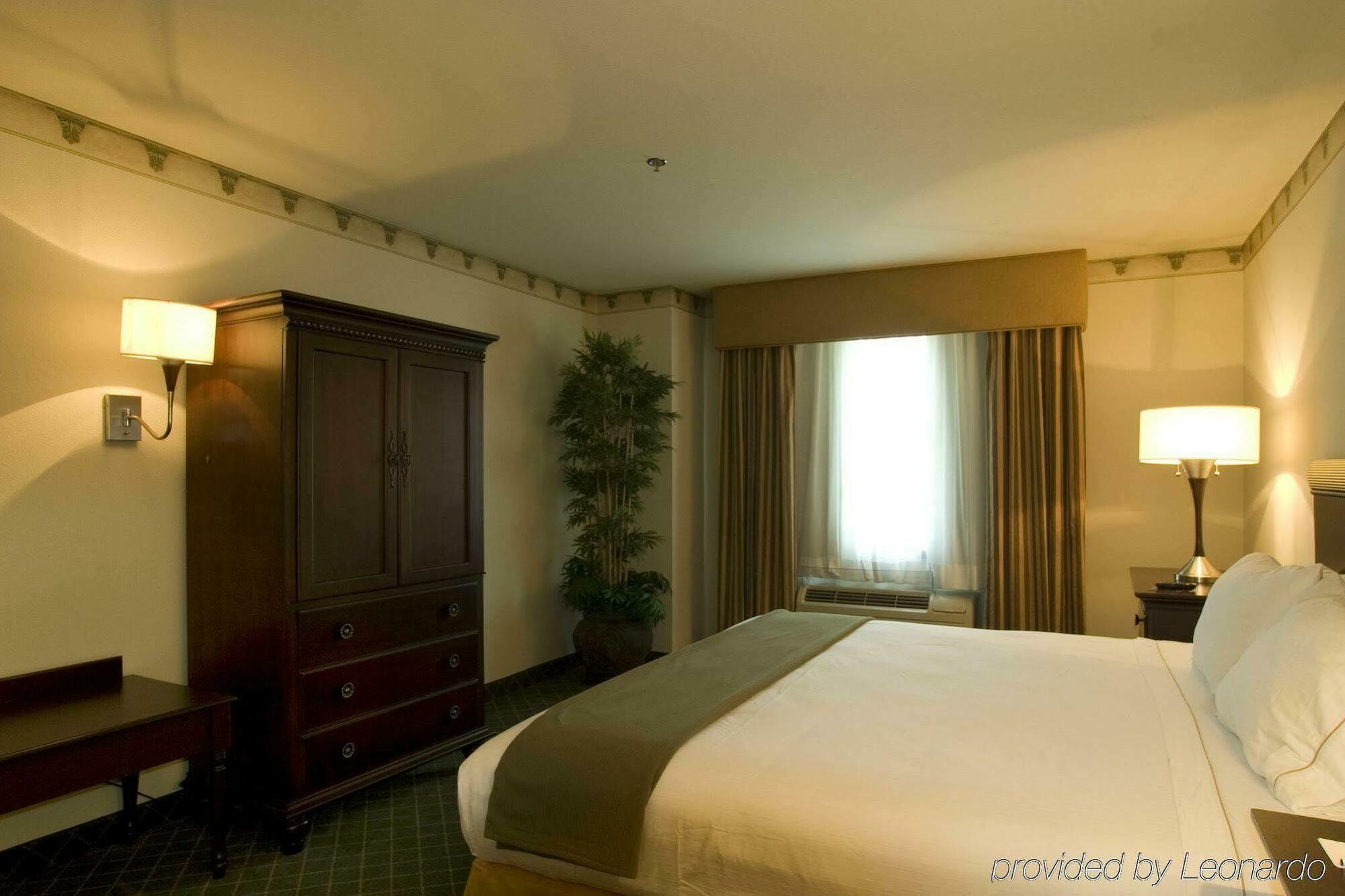 Holiday Inn Express & Suites - Pharr By Ihg Luaran gambar